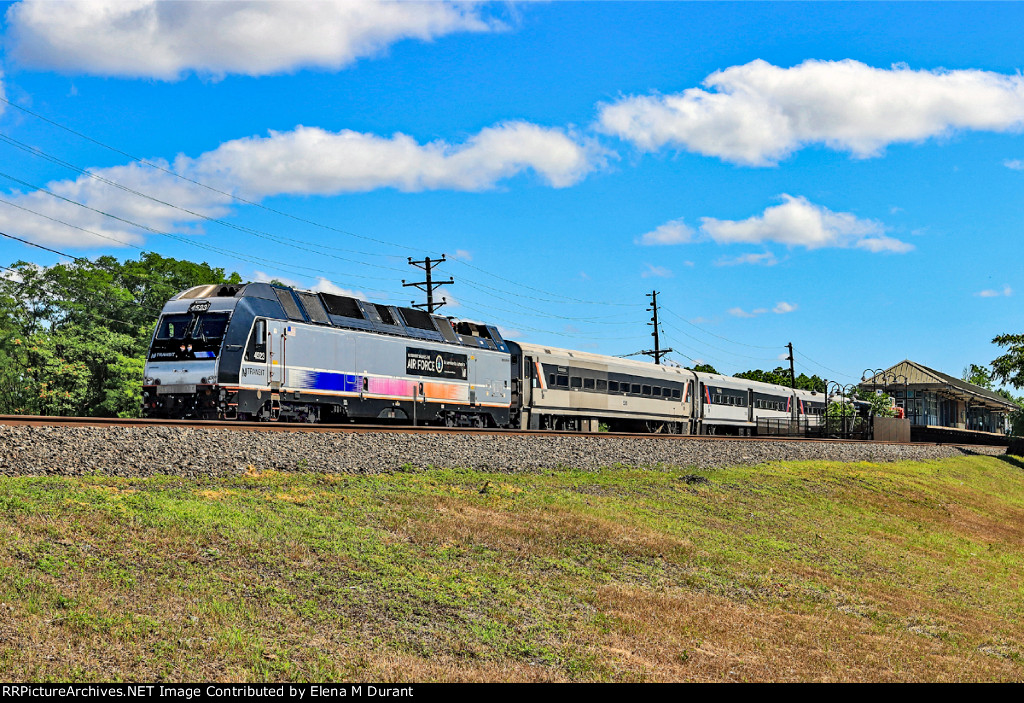 NJT 4523 on train 5719